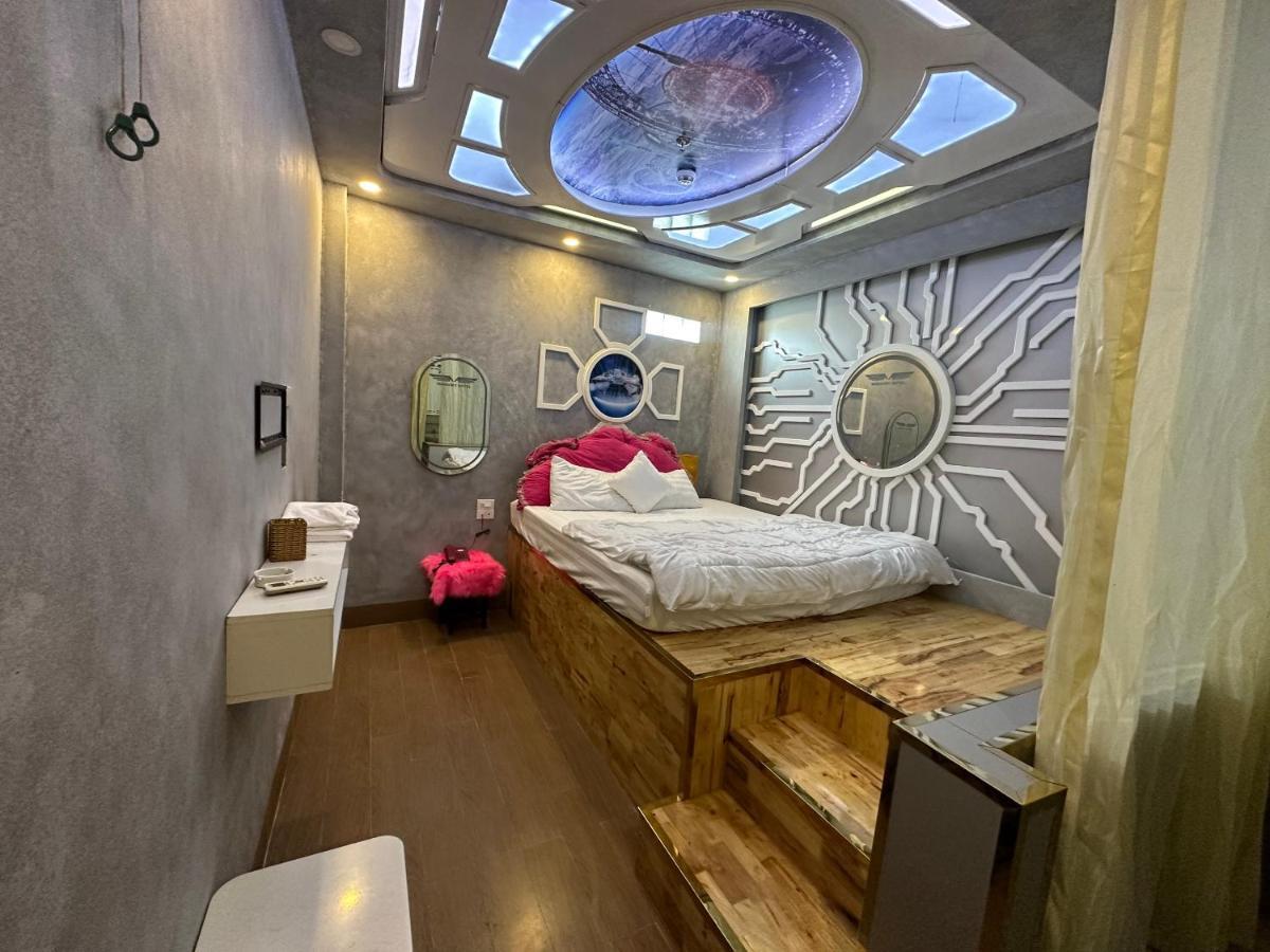 Khach San Tinh Yeu Hotel Ho Chi Minh City Exterior photo
